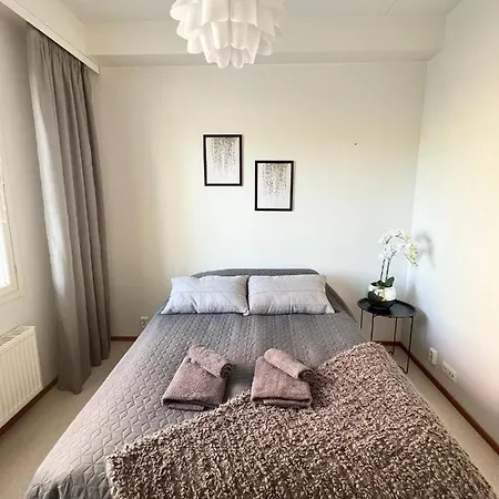 Annalan Helmi - Viihtyisae Koti Hyvillae Kulkuyhteyksillae Ja Saunalla Tampere